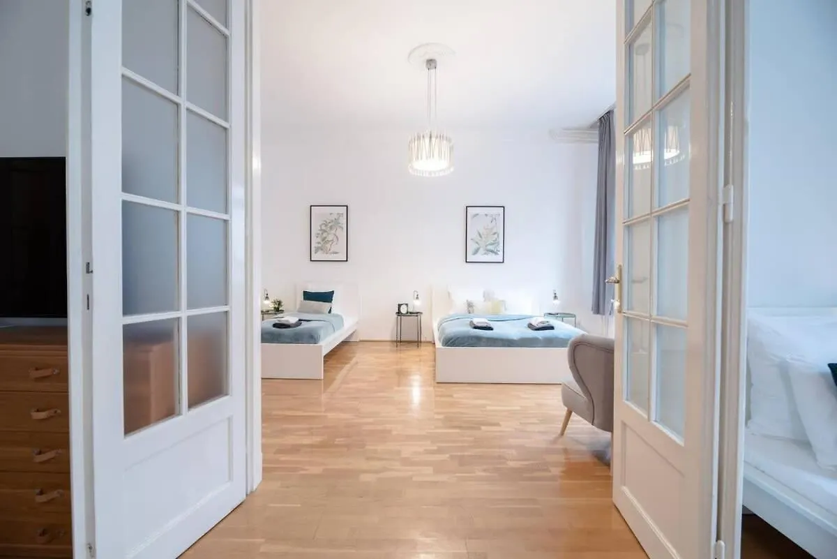 Apartment Ultra Central Spacious Home In Vaci Street Budapest